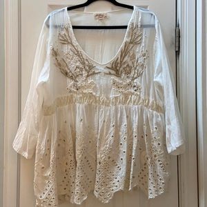 3/4 Sleeve White and Beige Blouse From Italy